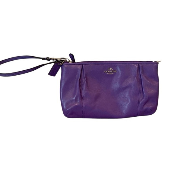 Coach Colette Smooth Leather Medium Pleated Wristlet Clutch in Purple - Picture 4 of 7